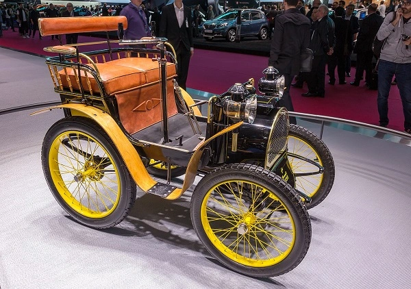 El primer coche Renault Voiturette