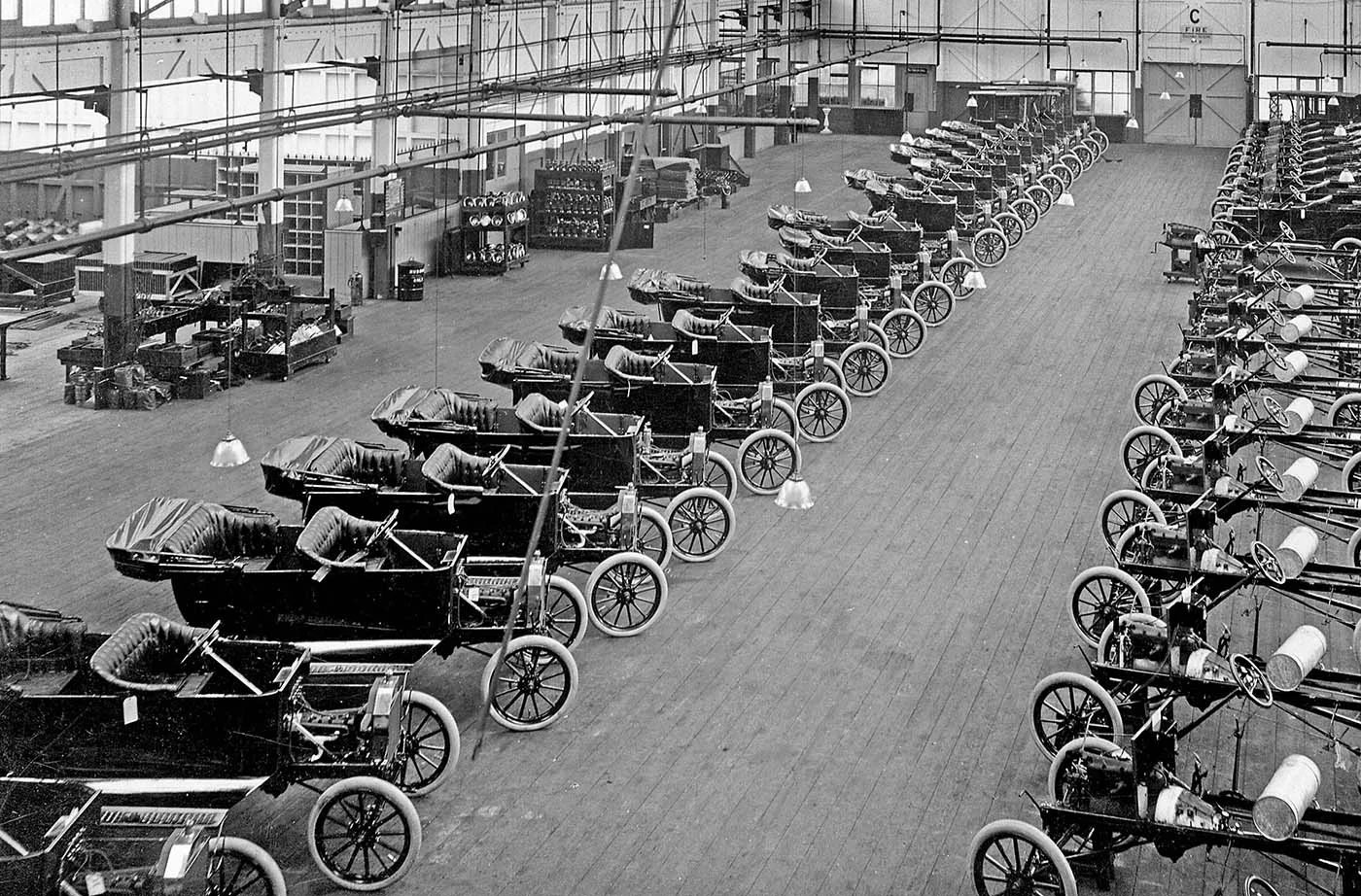 Líneas de montaje de producción en masa de Ford