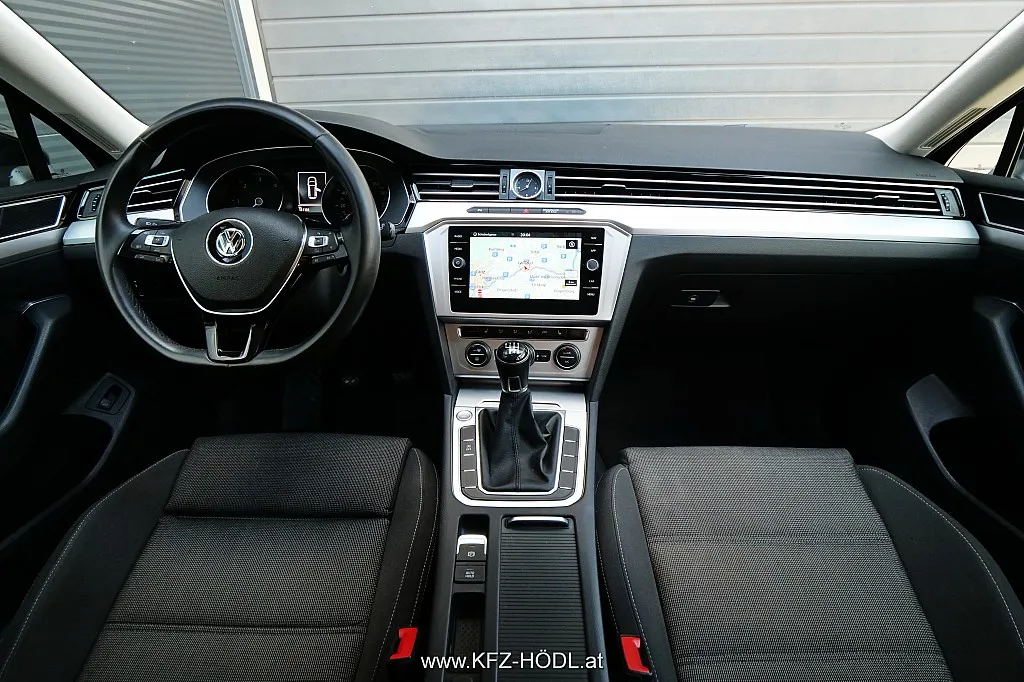 Volkswagen Passat Variant Comfortline 2,0 TDI SCR Image 9