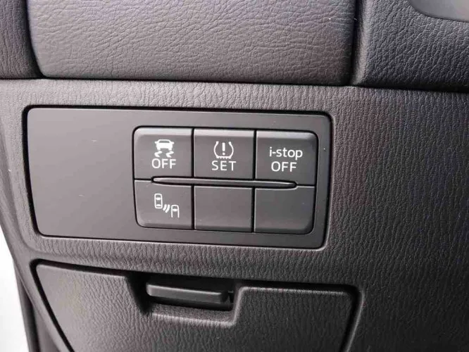 Mazda 6 2.2d 150 SkyDrive Wagon Premium Edition + GPS + Camera Image 9
