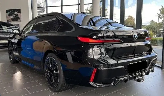 BMW 740 d xDrive M-Sport Pro =Individual= Carbon Гаранция Image 5