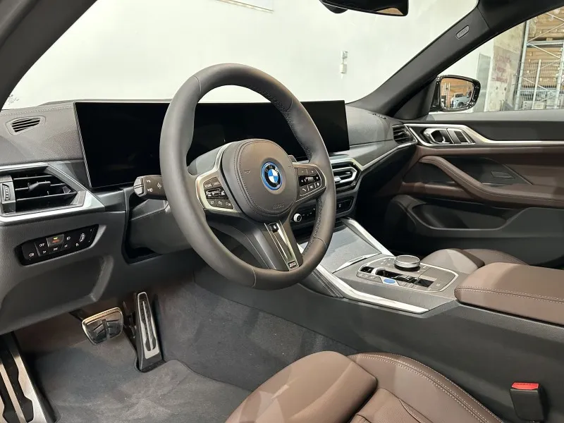 BMW i4 eDrive 40 MSport =NEW= Panorama/Distronic Гаранция Image 8