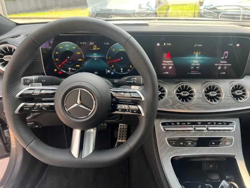 Mercedes-Benz CLS 400 d 4Matic =NEW= AMG Line/Distronic/Massage Гаранция Image 8