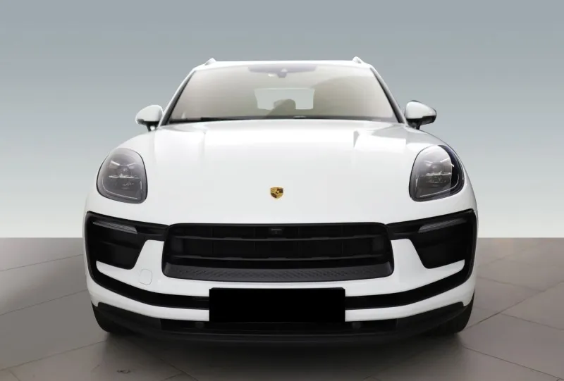 Porsche Macan =Sport Chrono= Black Pack/Panorama Гаранция Image 1