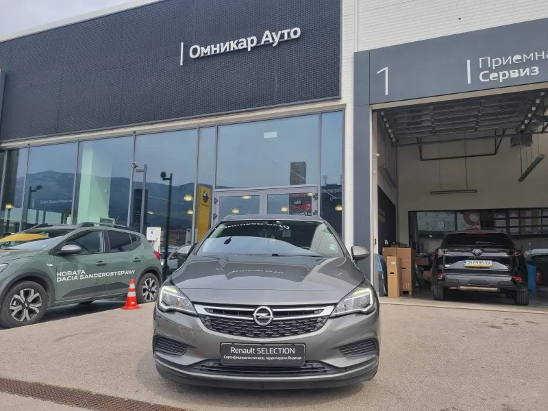 Opel Astra SPORT TOURIER 1.6 Image 3