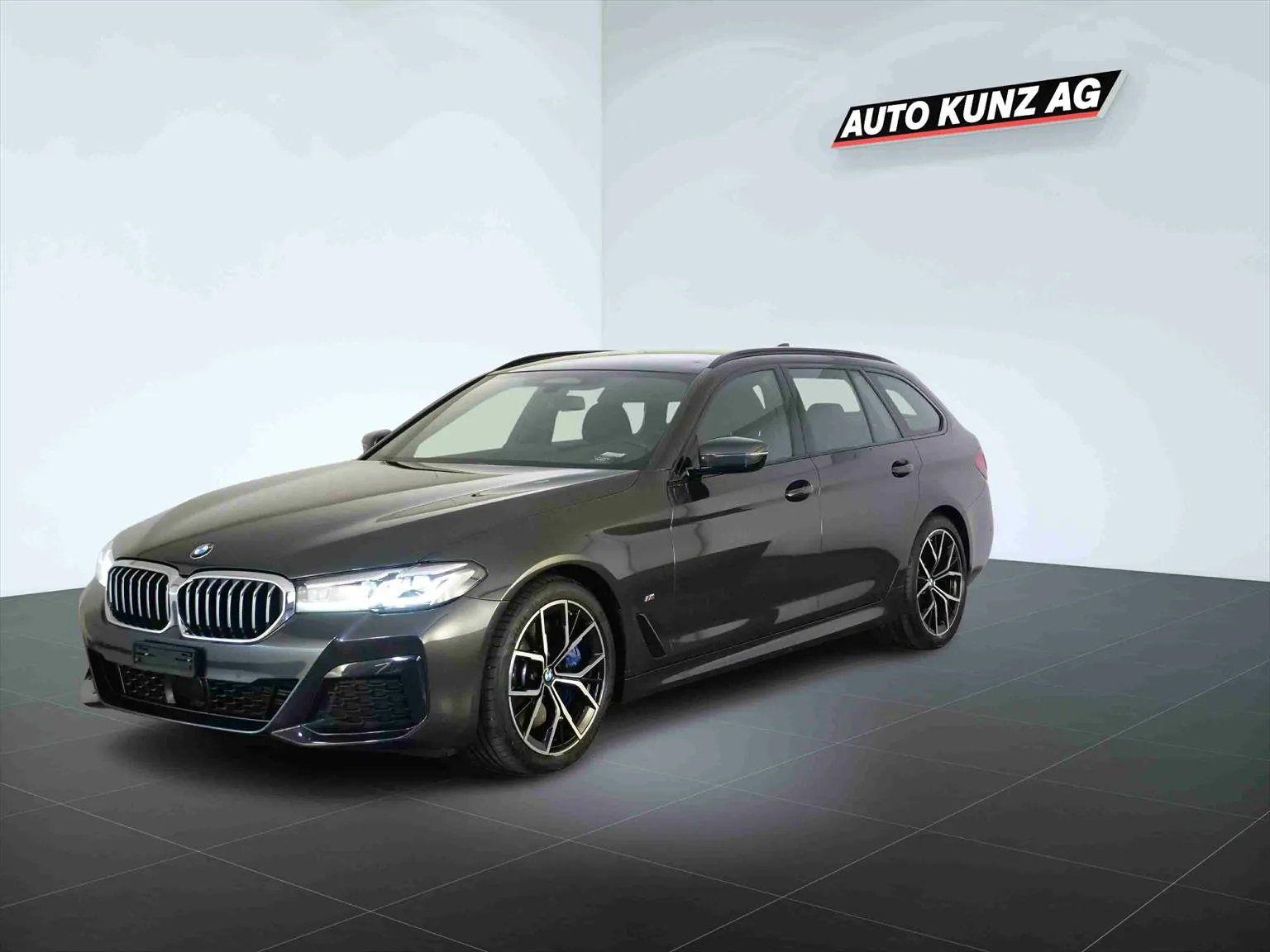 BMW 530d MHEV Touring M Sport Aut. Neues Modell  Image 1