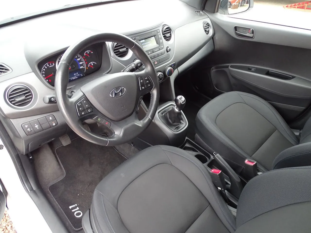 Hyundai i10 1.2 Passion Sitzheizung...  Image 7