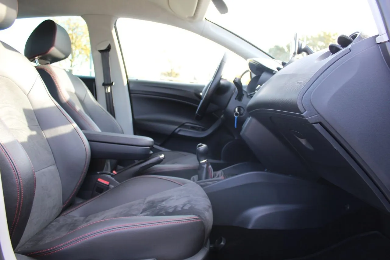 Seat Ibiza 1.2 TSI FR Navi Bi-Xenon...  Image 9