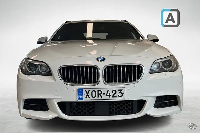 BMW 530 530 F11 Touring 530d A xDrive Business M Sport *Comfort ist. / Lisälämmitin / Aktiivi vakkari / HUD / Kattoluukku* Image 5