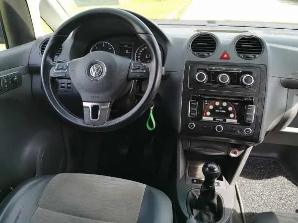Volkswagen Caddy MAXI 1.6 TDI Image 7