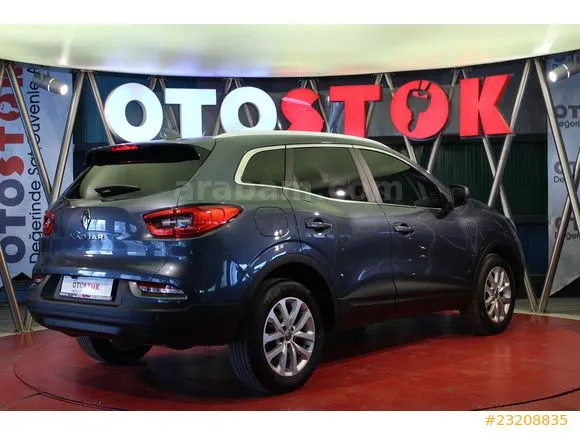 Renault Kadjar 1.3 TCE Touch Roof Image 4